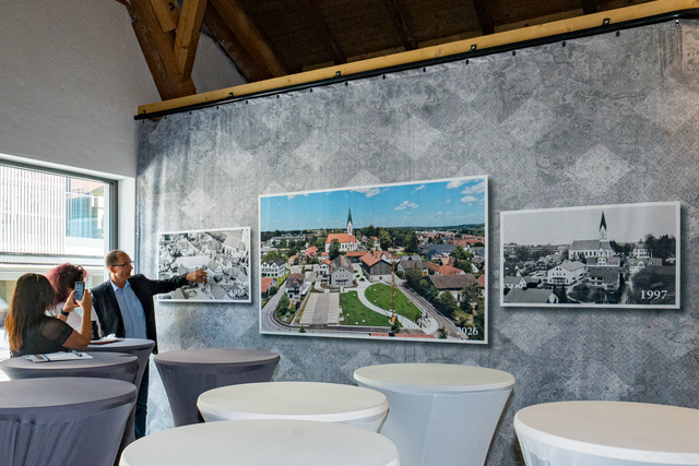 Gemeindeverwaltung Dasing vom 1958 bis heute - Dasings 1. Bürgermeister Andreas Wiesner zeigt Bilder vom Werdegang | Foto: FSeventfoto