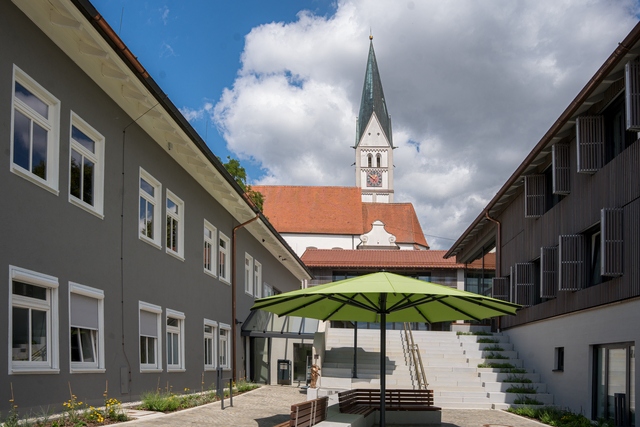 Die gelungene Symbiose aus Städtebau, Architektur und Kunst: Die Neue Dasinger Gemeindeverwaltung | Foto: FSeventfoto