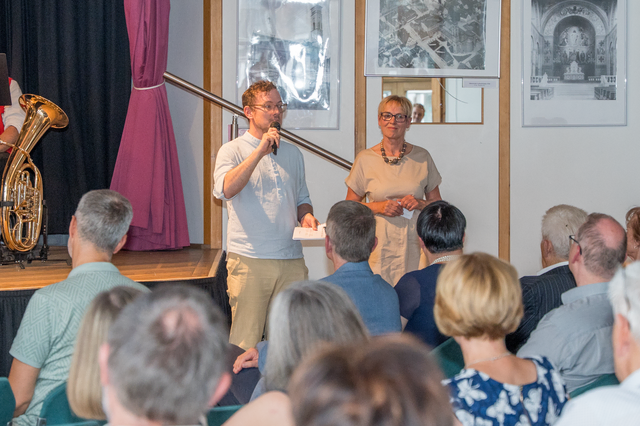 Sommerempfang 2026 der Pfarrei St. Jakobus maj. in Friedberg und Abschied von Stadtpfarrer Pater Steffen Brühl - Julian Schmidt und Margit Lucchesi (Pfarrei St. Jakobus maj. in Friedberg) | Foto: FSeventfoto