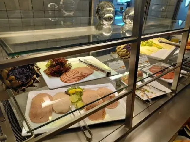 Tolles, abwechslungsreiches Frühstück.
