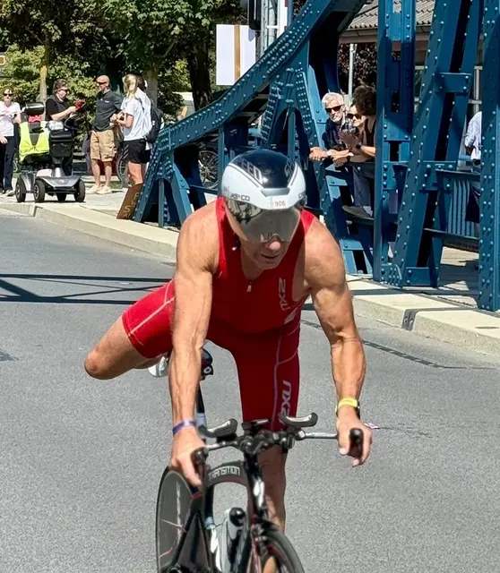 Michael Kreitz beim Wechsel vom Radfahren