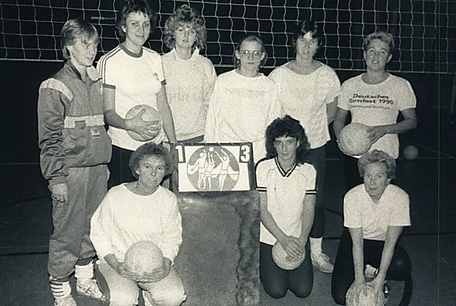 Trainerin der Volleyball-Damenmannschaft