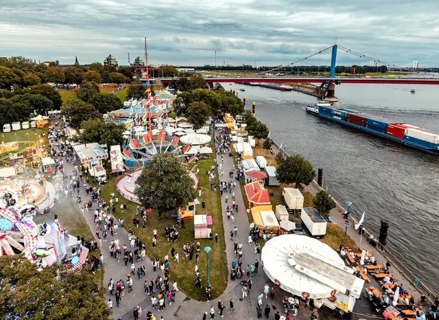 Das Ruhrorter Hafenfest hat sich in den vergangenen drei Jahrzehnten zu einer der wichtigsten überregional bekannten Veranstaltungen der Stadt entwickelt und genießt in maritimen Kreisen und bei seinen Gästen einen herausragenden Ruf. 
Foto: Duisburg-Kontor
