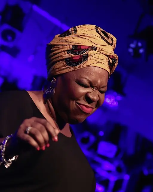 Die stimmgewaltige Sängerin Gisele Jackson tritt am Freitagabend in Wertingen mit Raphael Wressnig &amp; Soul Gift Band auf. | Foto: Gitarrenfestival Wertingen