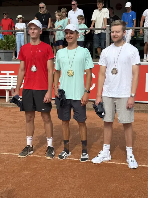 Der Kreismeistertitel in der U21 geht in diesen Jahr durch Max Kreutmayr an den TCW