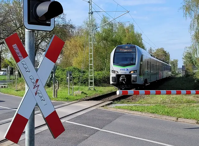 Symbolbild Schepers / Text Oplade /  CDU Fraktion Hamminkeln warnen vor Klage gegen den Planfeststellungsbeschluss zum Bahnhof Mehrhoog