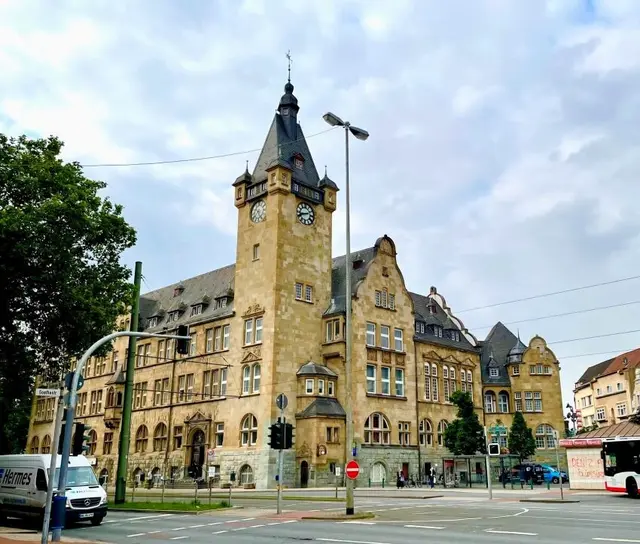 Reichlich Sport, Spiel und Spaß gibt es jetzt für Kinder, Jugendliche und Familien am Bezirksrathaus Hamborn.
Foto: Reiner Terhorst