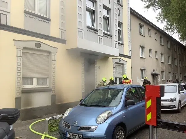 Kellerbrand in Horst - aufwendige Löscharbeiten unter Atemschutz | Foto: Feuerwehr Gelsenkirchen