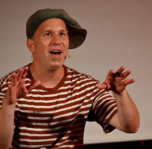 Robert Wicke kombinierte Beatbox mit Jonglage, Pantomime und Comedy