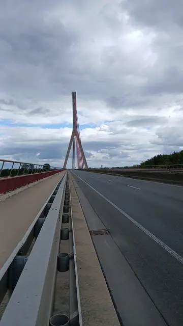 Vollsperrung Weseler Rheinbrücke | Foto: Siegmund Walter, 22.08.2026, 12:06 Uhr