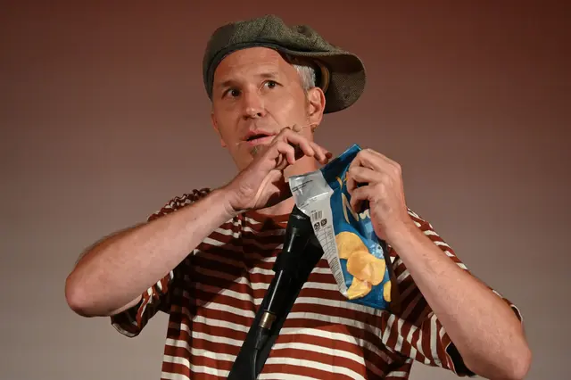 Robert Wicke kombinierte Beatbox mit Jonglage, Pantomime und Comedy