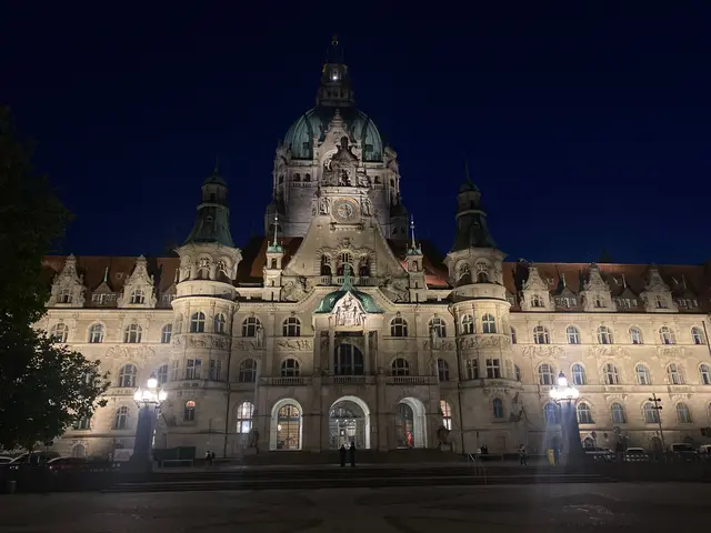 Das Neue Rathaus von vorne