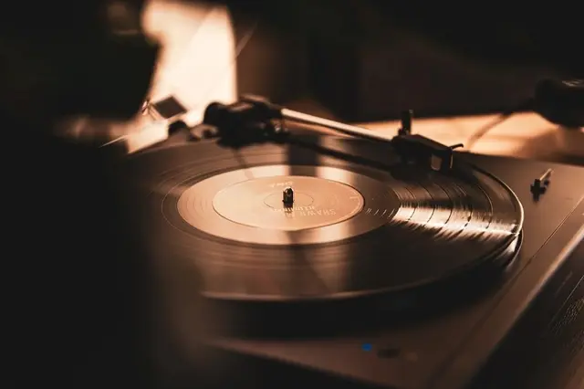 Weiter Aufregungen um N2E. Die erste Charts Wertung schließt die Band jetzt von künftigen Votings aus.  | Foto: Thibaultlamtran/pixabay
