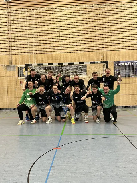 Heimsieg der Herren und Aufstieg in die Bezirksliga