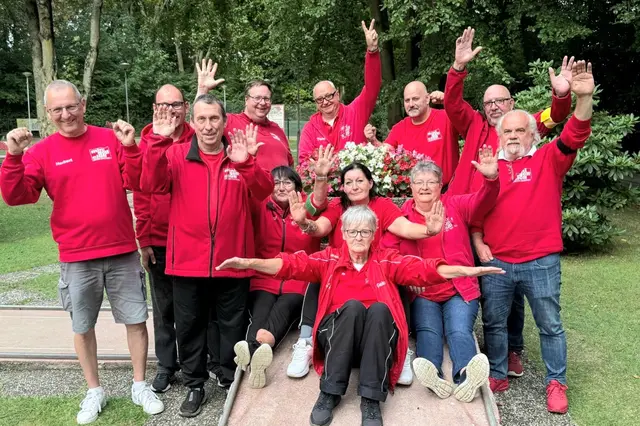 Die Teilnehmer:innen aus Wanne-Eickel beim Kohlenpott-Cup in Bochum Langendreer.
