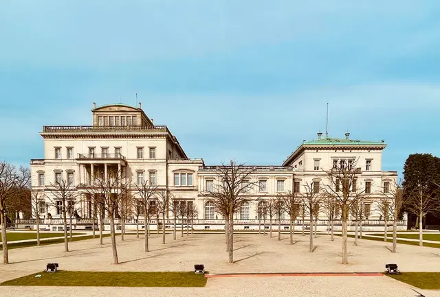 Eindrücke von den zahlreichen Kunstreisen des Mülheimer Kunstvereins und Kunstfördervereins Rhein-Ruhr - KKRR info:  KKRR@Kulturpalais.de oder in der Villa Artis, Ruhrstr. 3 , Mülheim am rechten Ruhrufer.