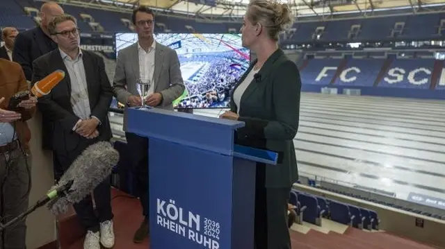 Köln/Rhein-Ruhr, Stadtentwicklung, Klimaschutz und Internationale Gartenausstellung 2027 sind die Themen des Besuchs

 | Foto: Olympia in Rhei. Bildrechte: Gerd Kaemper