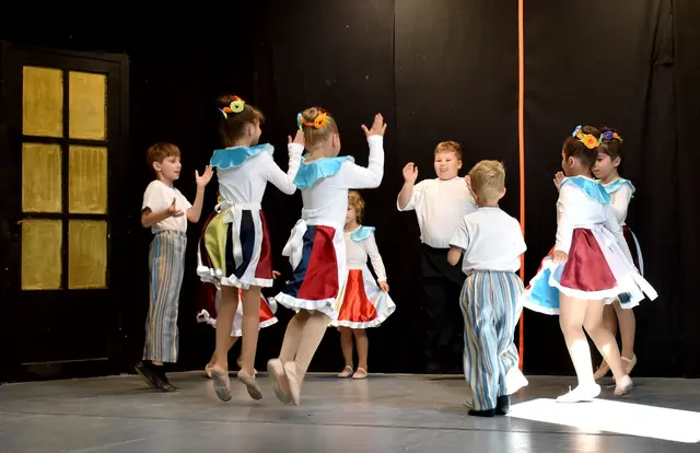 Auftritt der Tanzgruppe Yulia Vulikh im Petri-Gemeindehaus
