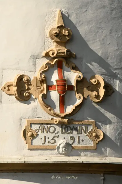 Schloss Neuhaus Wappen