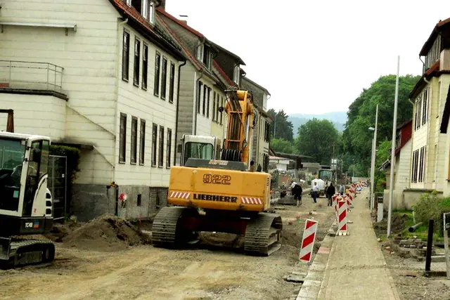 Foto: Bernd Jackisch Symbolbild Straßenbau