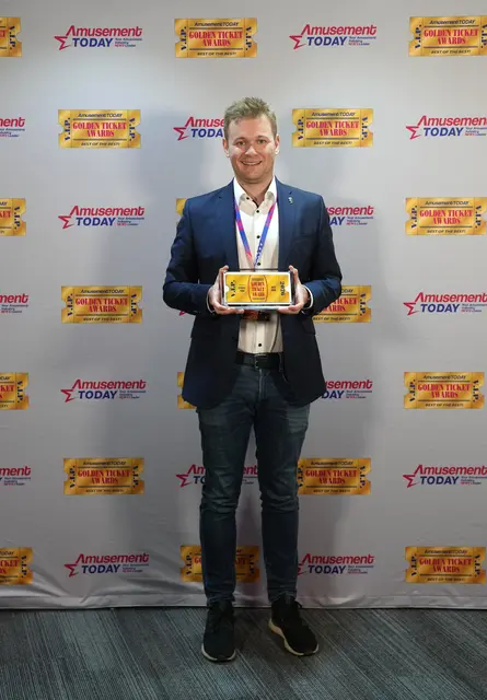Frederik Mack, Europa-Park Gesellschafter und Prokurist, freut sich über den elften Golden Ticket Award. | Foto: Europa-Park