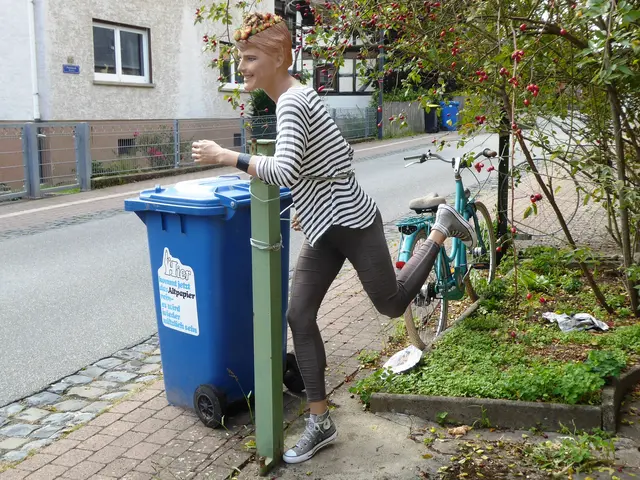 Am Straßenrand rannte scheinbar eine Person mit raumgreifendem Schritt.

