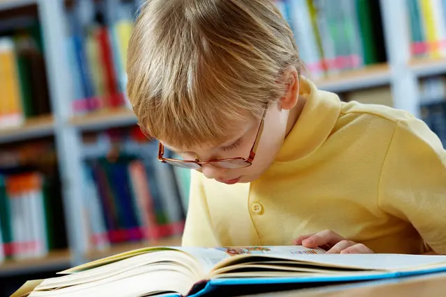 Jedes zwölfte Grundschulkind in Gelsenkirchen im Alter von sechs bis zehn
Jahren (8,3 Prozent) bekam im vergangenen Jahr eine Brille verordnet. Foto:
AOK/colourbox/hfr. | Foto:  Foto: AOK/colourbox/hfr.