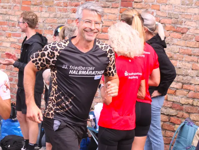 Auch Chef-Organisator Frank Büschel ging auf die Strecke. | Foto: Otmar Selder