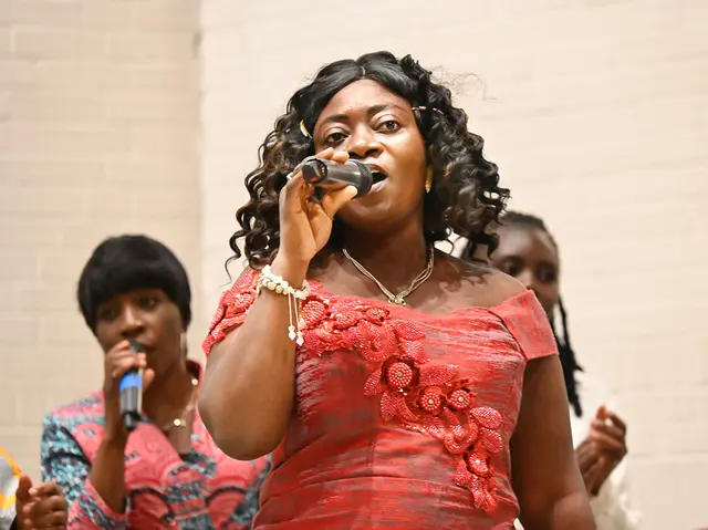 Der Chor der „Ghanian Presbyterian Church Hannover“ sang in der Auferstehungskirche

