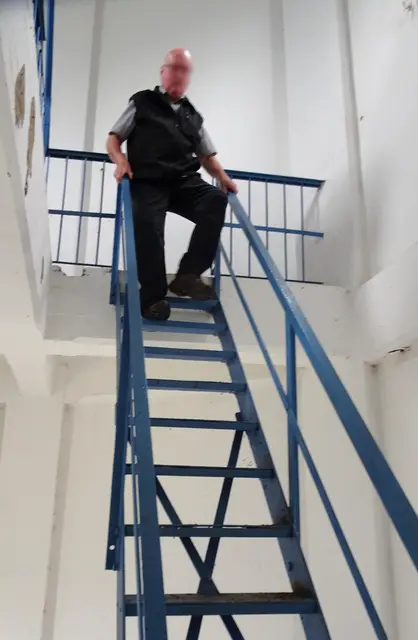 Bei dem Auf- und Abstieg Im Aussichtsturm galt es noch steilere Treppen bzw. Leitern zu überwinden