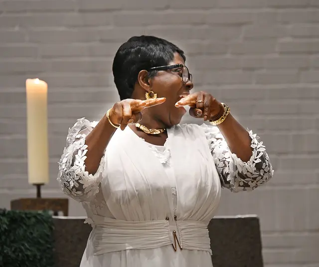 Der Chor der „Ghanian Presbyterian Church Hannover“ sang in der Auferstehungskirche
