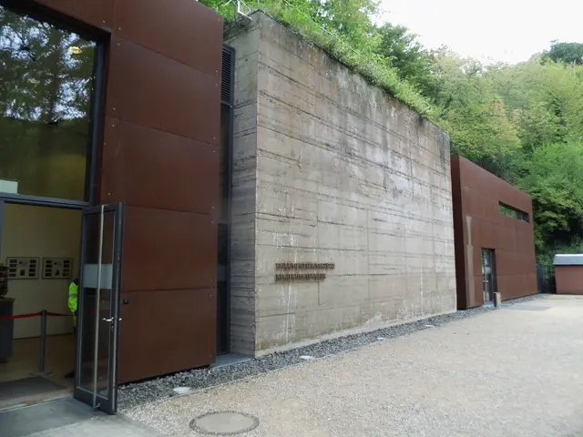 Dokumentationsstätte Regierungsbunker.
Standort: Am Silberberg in den Weinbergen von Ahrweiler | Foto: Siegmund Walter, 20.09.2026, 11:51 Uhr