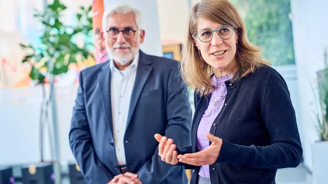 Oberbürgermeister Jörg Lukat und Ministerin Schäffer | Foto: Stadt Bochum / Dennis Yenmez