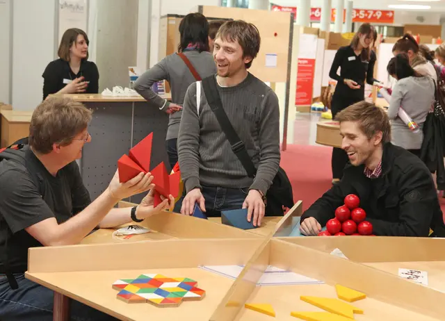 Knobeltisch | Foto: mathematikum Gießen 