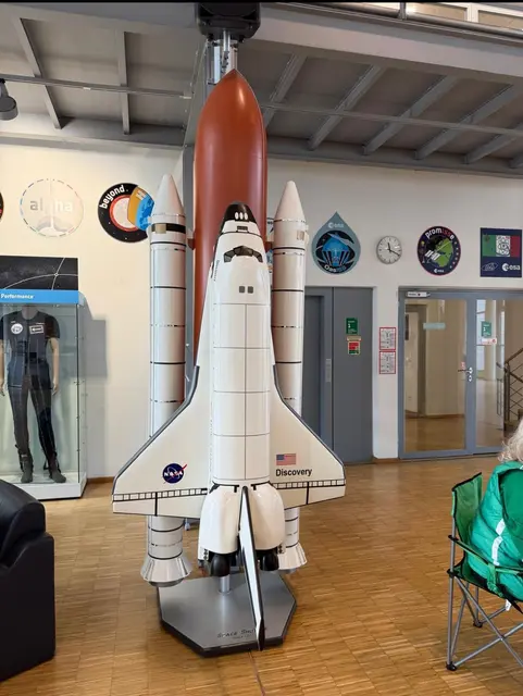 Space Shuttle Discovery