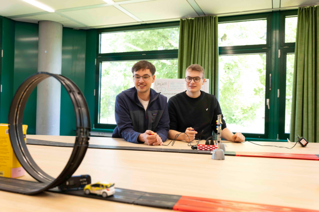 Selbstgesteuertes Lernen - auch beim Experimentieren
 | Foto: Oliver Forstner
