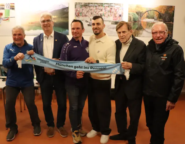 von links Horst Woppowa, HP Pleitner, Thomas Schmidt, Sideris Tasiadis, Bernd Kränzle, Karlheinz Englet | Foto: Marianne Stenglein