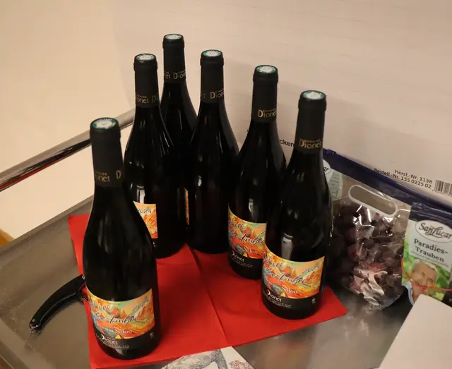 Wein aus Frankreich - oh wie schmeckte er köstlich! | Foto: Marianne Stenglein