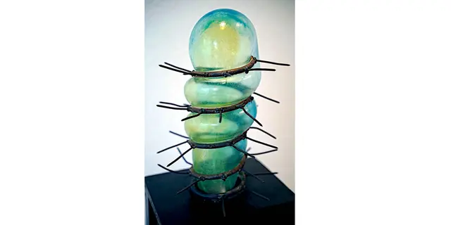 Titel: Abstrakt  von  Achim Saar

Bild aus Artikel in Myheimat: „Bildende Kunst Plastik. Junge Positionen im Raum: Auswahlausstellung zum Märkischen Stipendium 2027 – Bildende Kunst Plastik in der Villa Wessel.“