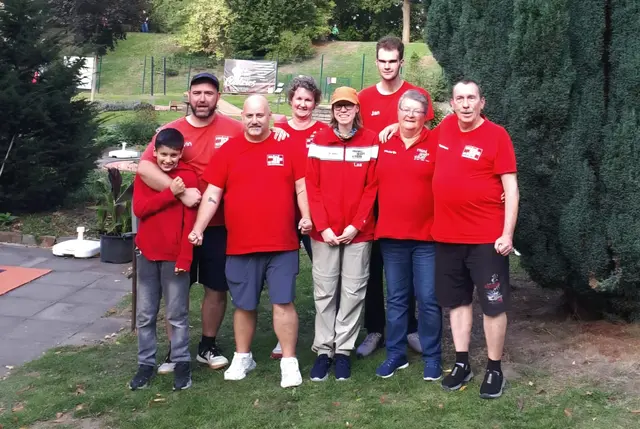 Stadtmeister:innen der Minigolfer in 2026 v.l.: Can-Josha Henke, Kevin Radestock, Peter Lischewski, Verena Dorny, Lea Reitemeier, Jan Dorny, Friederike Gronski und Reinhard Mahn.
