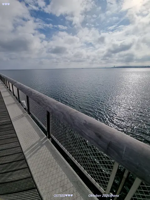 an einer Seebrücke ♥