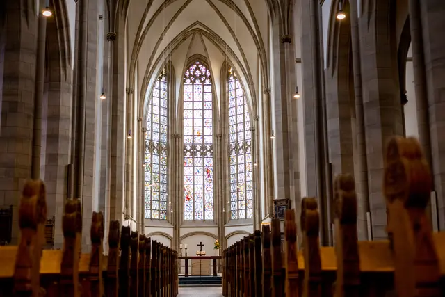 Mehr als 120 Sänger:innen aus ganz Nordrhein-Westfalen kommen am Wochenende in der Duisburger Salvatorkirche zusammen.
Foto: Rolf Schotsch