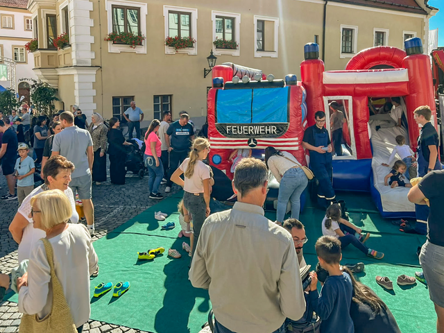 Matthäusmarkt Friedberg/Bayern 2026 - FFW Friedberg präsentiert sich auf dem Marienplatz | Foto: FFW Friedberg