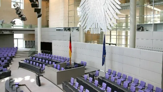Sanktionen der AfD-Fraktion: AfD-Abgeordneter Moosdorf scheitert mit Eilantrag gegen Ordnungsgeld | Foto: Bundesverfassungsgericht 