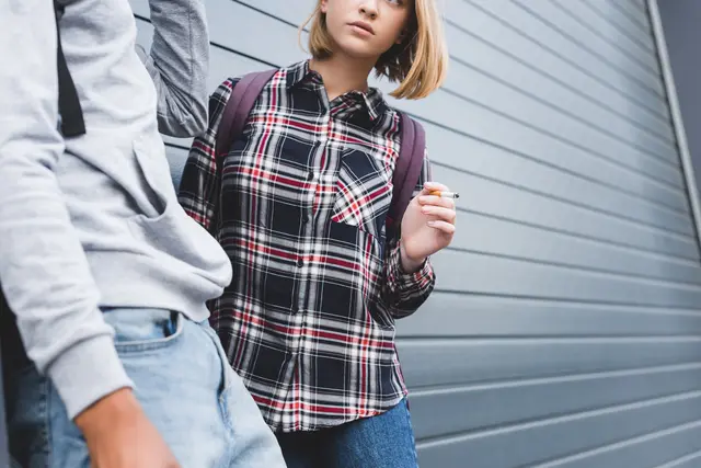 Noch bis zum 15. November sollten sich Schulklassen aus Gelsenkirchen für das Nichtrauchen entscheiden und sich online zum Nichtraucherwettbewerb ‚Be Smart – Don’t Start‘ anmelden. Foto: AOK/Colourbox/hfr. | Foto: Foto: AOK/Colourbox/hfr.