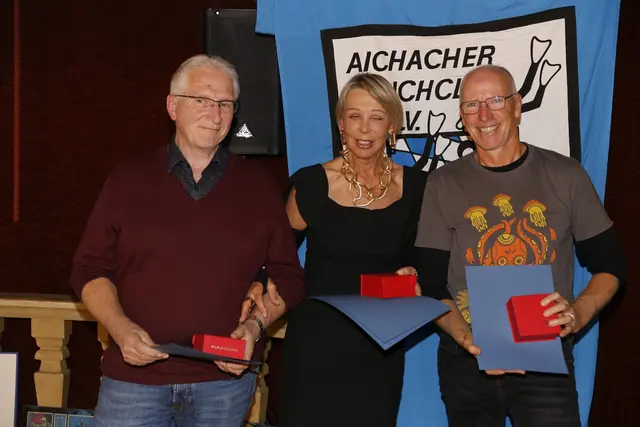 Von Beginn an beim TC Aichach: Hans Bordan, Renate Kosuchowski und Erwin Wastl wurden für ihre 40-jährige Vereinszugehörigkeit geehrt. | Foto: Tauchclub Aichach