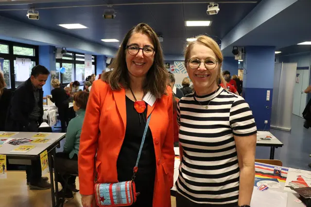  	
Clotilde BAEHREL  Assistentin - Büro des Generalkonsuls mit Claudia Bayer DFG Augsburg und Schwaben e.V. | Foto: Marianne Stenglein