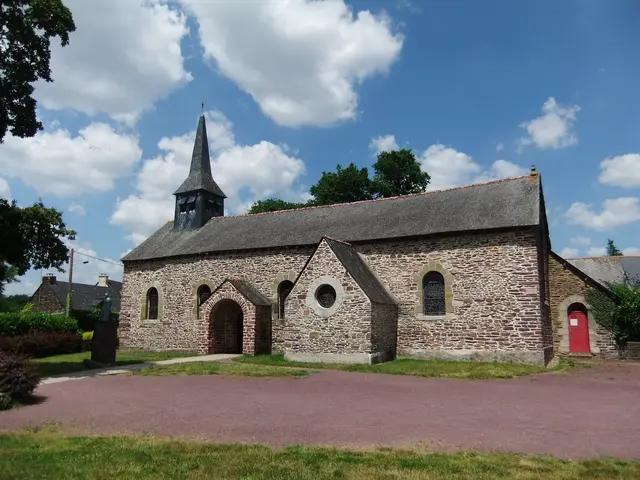 8 – Die Gralskirche „Église Sainte-Onenne“ in Tréhorenteuc | Foto: GvMeegen