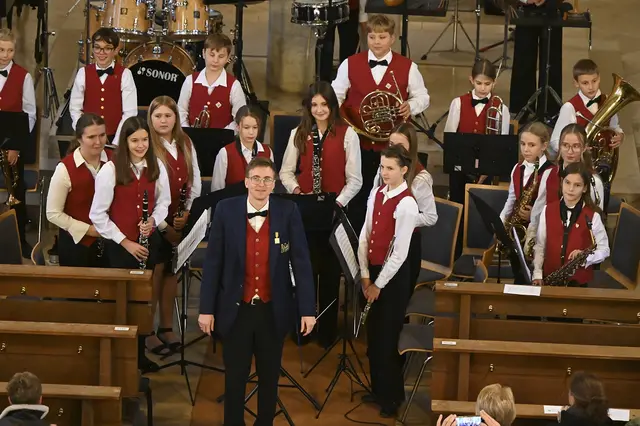 Das B-Orchester mit Dirigent Maximilian Hosemann | Foto: Peter Metzger