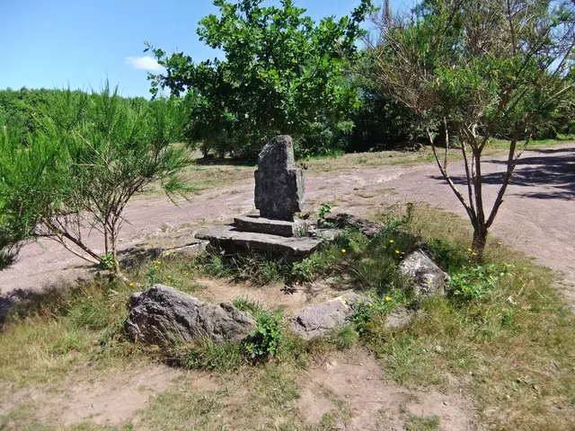 18 - Wegekreuz (Croix-Lucas) im Zauberwald | Foto: GvMeegen